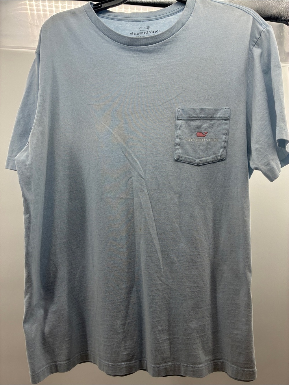 Vineyard Vines Men’s Pale Blue Pocket Tee with Whale Logo